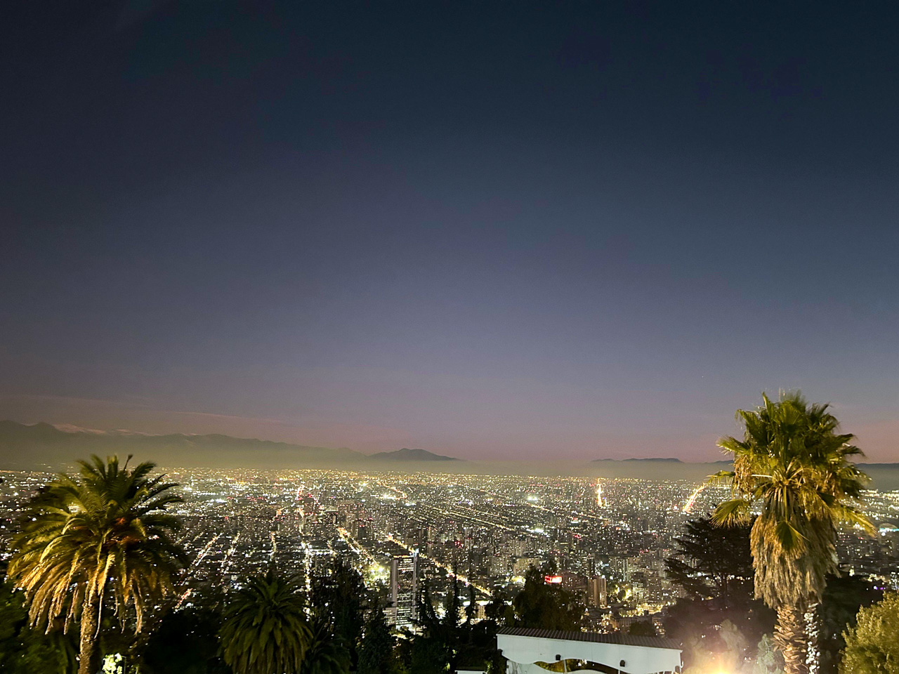 zdjęcie: widok ze Wzgórza San Cristóbal, Santiago, Chile