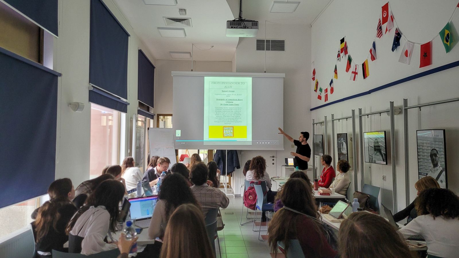 photograph: group of more than ten people in a seminar room