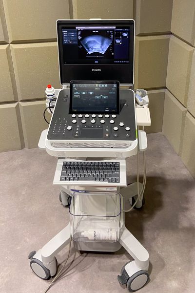 photograph: an ultrasound device in a laboratory
